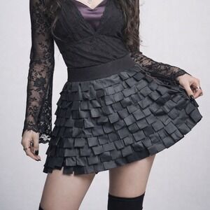 Vtg Y2K Forever 21 Black Faux Leather Tiered Scale Mini‎ Skirt XS NWT Cyber Punk